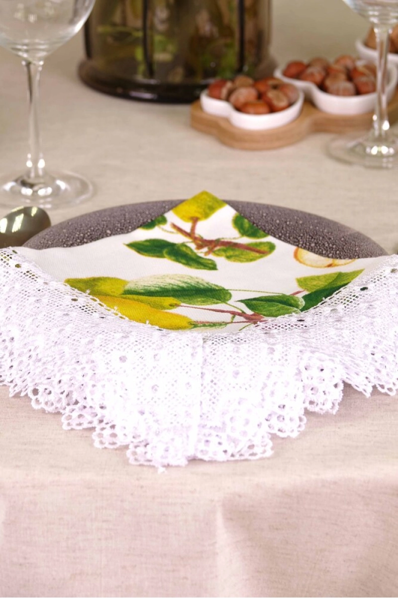 Салфетка из рогожки с кружевом 005 Груши (вид 1)