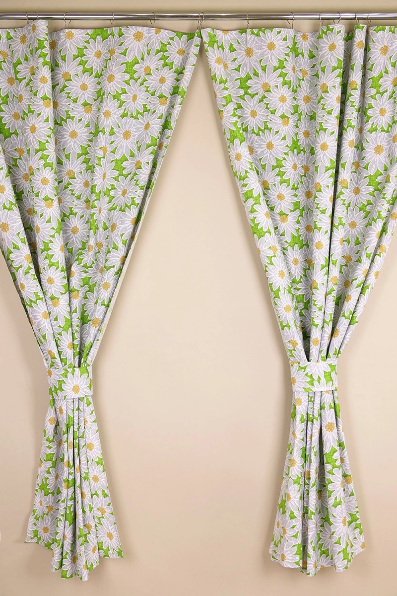 Комплект штор из рогожки "Диз" Ромашки (зеленый)