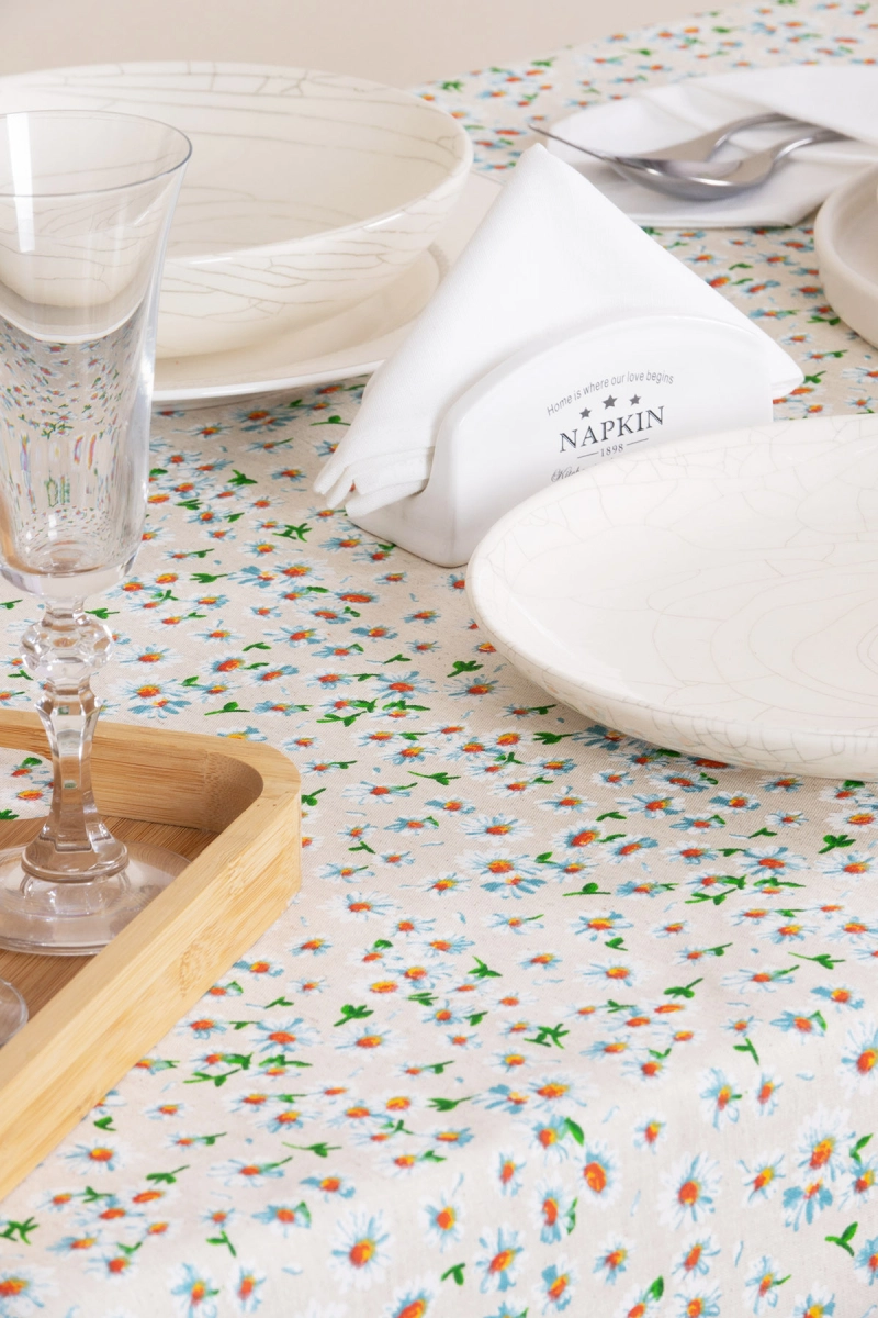 Скатерть полулен "ГОС" Россыпь ромашек