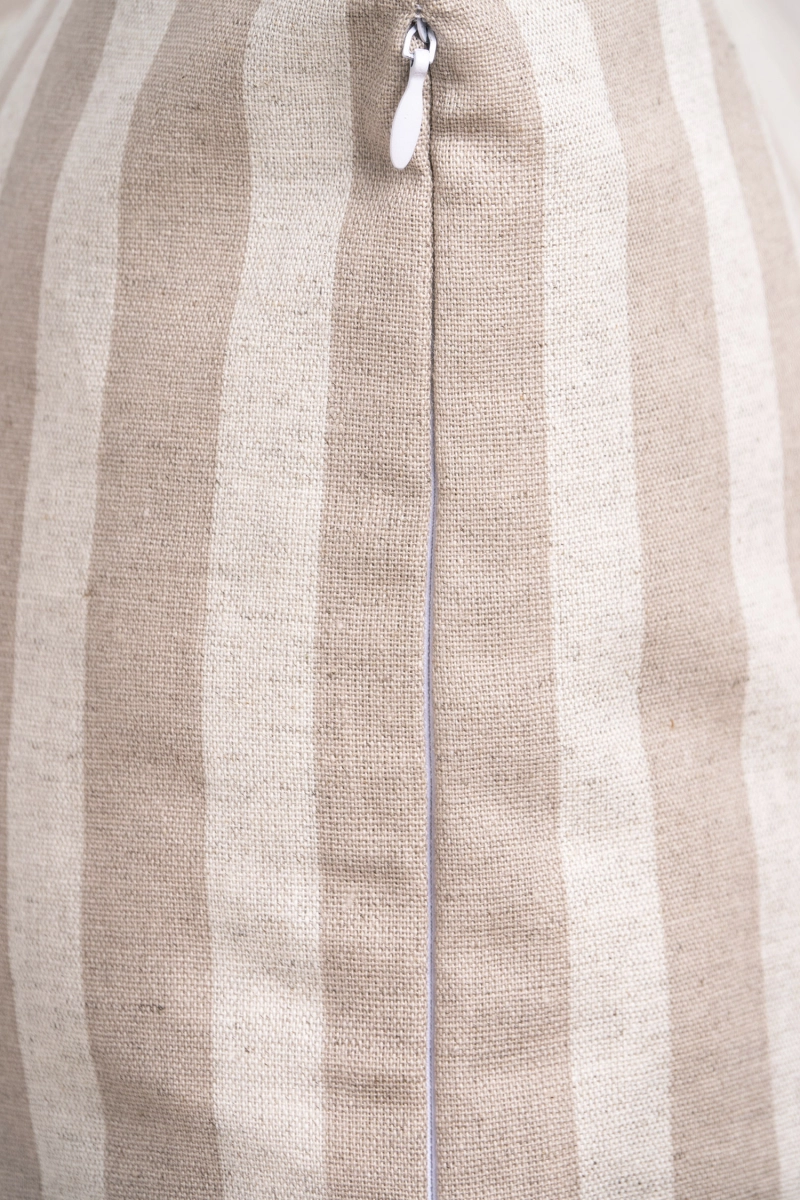 Декоративная наволочка на молнии полулен "ГОС" Полоса (мокко+ бежевый)