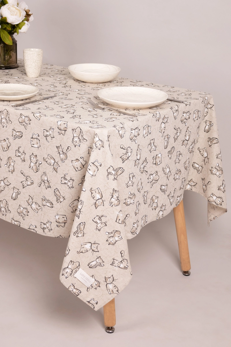 Скатерть полулен "ГП" Китти (чёрный)